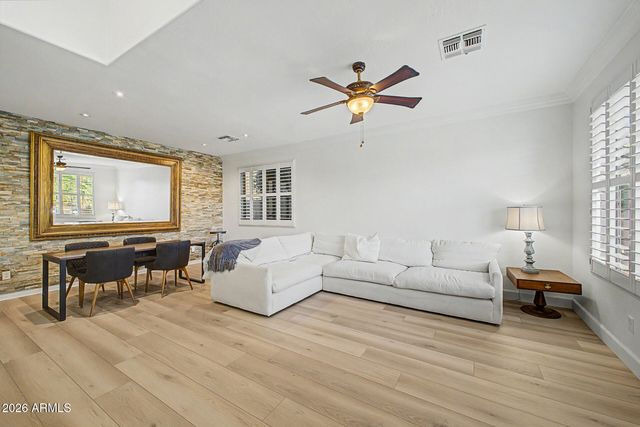 134 E FRANCES Lane, Gilbert, AZ 85295