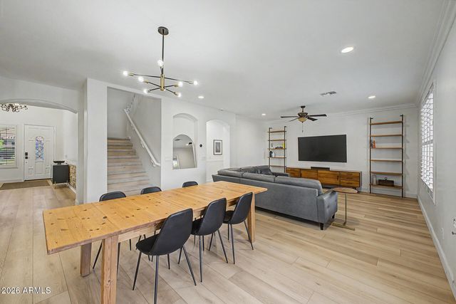 134 E FRANCES Lane, Gilbert, AZ 85295