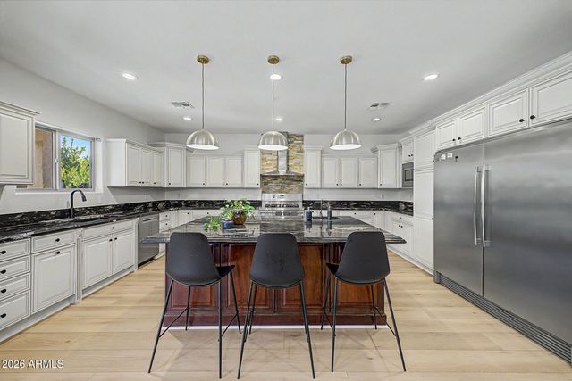 134 E FRANCES Lane, Gilbert, AZ 85295