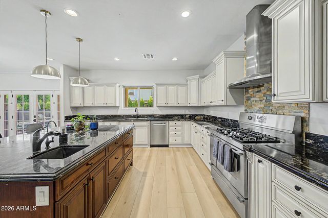 134 E FRANCES Lane, Gilbert, AZ 85295