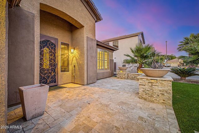 134 E FRANCES Lane, Gilbert, AZ 85295