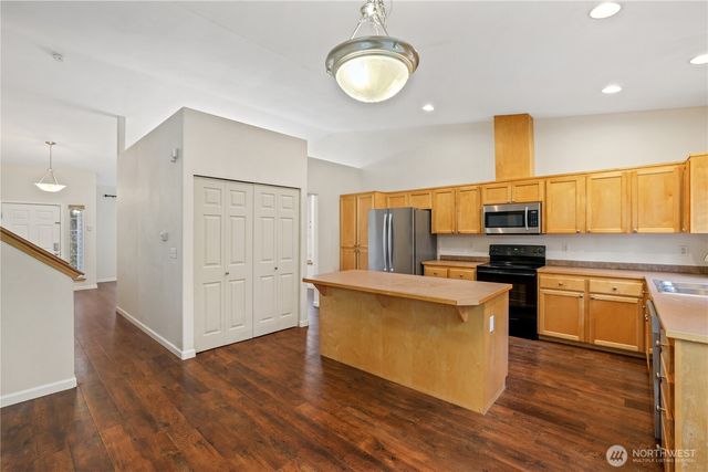 15117 67th Avenue E, Puyallup, WA 98375