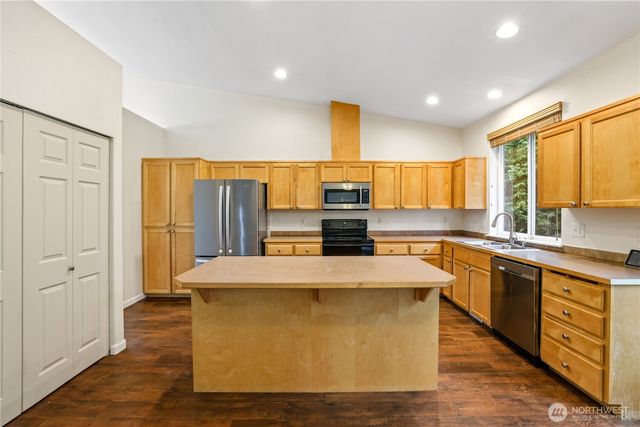 15117 67th Avenue E, Puyallup, WA 98375