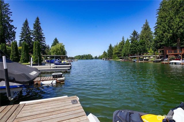 5109 W Tapps Drive E, Lake Tapps, WA 98391