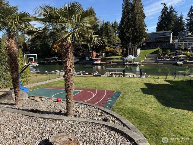 5109 W Tapps Drive E, Lake Tapps, WA 98391