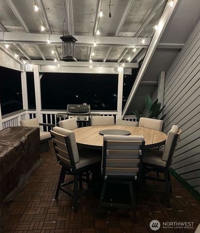 5109 W Tapps Drive E, Lake Tapps, WA 98391