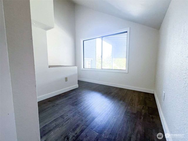 5109 W Tapps Drive E, Lake Tapps, WA 98391