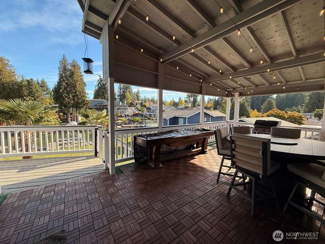 5109 W Tapps Drive E, Lake Tapps, WA 98391
