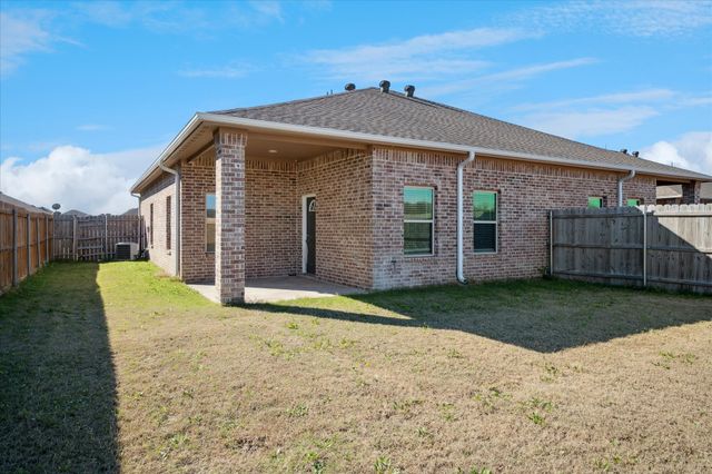 516-518 Wood Drive, Gunter, TX 75058