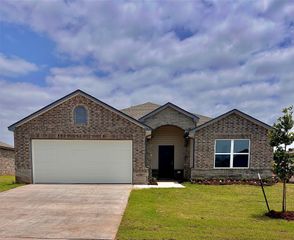 3824 Louthea Lane, Harrah, OK 73045