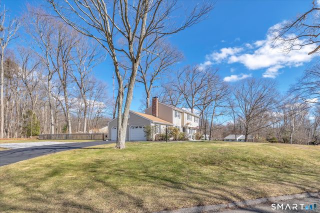 36 Greenbrier Road, Trumbull, CT 06611