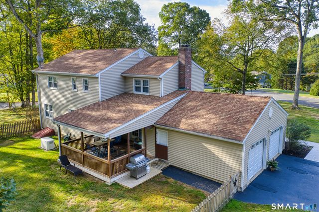 36 Greenbrier Road, Trumbull, CT 06611