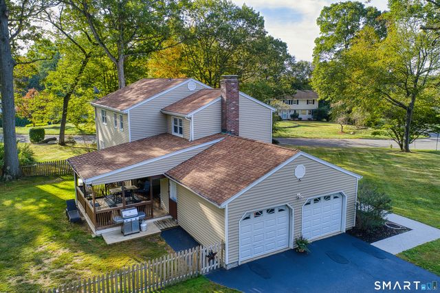 36 Greenbrier Road, Trumbull, CT 06611