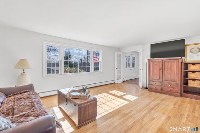 36 Greenbrier Road, Trumbull, CT 06611