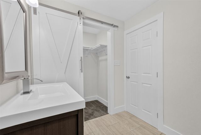 7428 Llano Avenue, Fort Worth, TX 76116