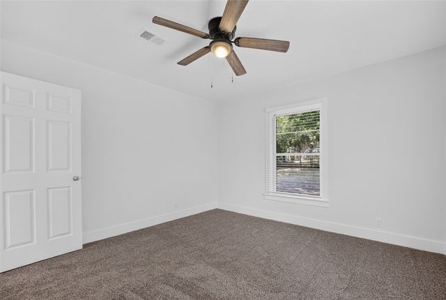 7428 Llano Avenue, Fort Worth, TX 76116