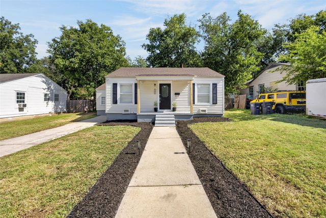 7428 Llano Avenue, Fort Worth, TX 76116