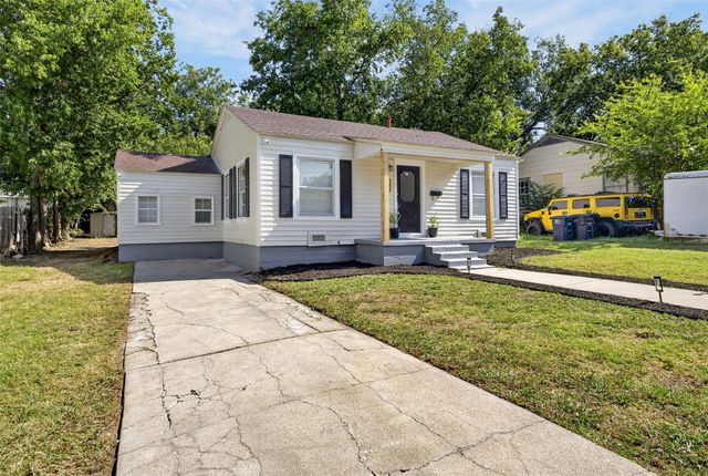 7428 Llano Avenue, Fort Worth, TX 76116