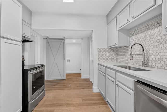 7428 Llano Avenue, Fort Worth, TX 76116