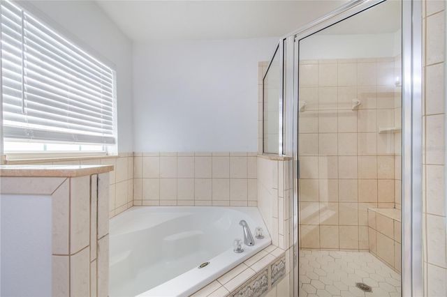 2017 MISTY MORNING DRIVE, Winter Haven, FL 33880