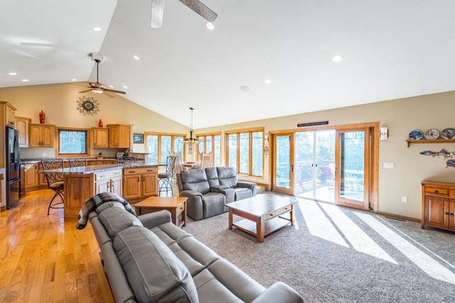 9518 COUNTY ROAD OO, Rosholt, WI 54473