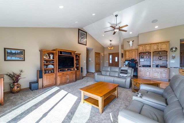 9518 COUNTY ROAD OO, Rosholt, WI 54473