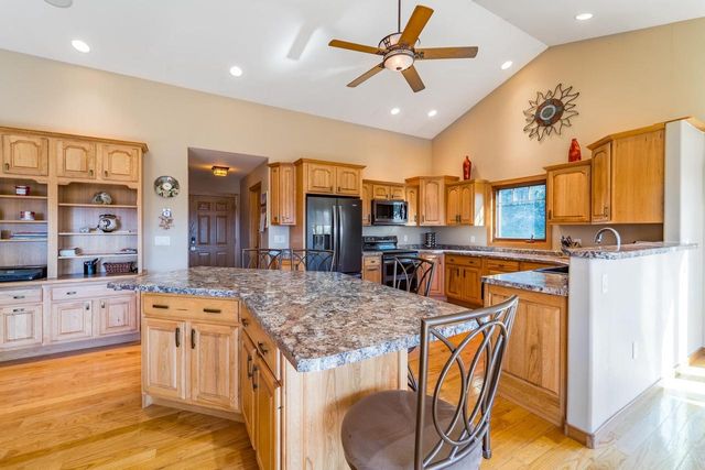 9518 COUNTY ROAD OO, Rosholt, WI 54473