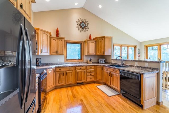 9518 COUNTY ROAD OO, Rosholt, WI 54473