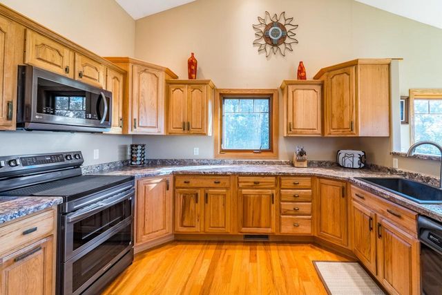 9518 COUNTY ROAD OO, Rosholt, WI 54473