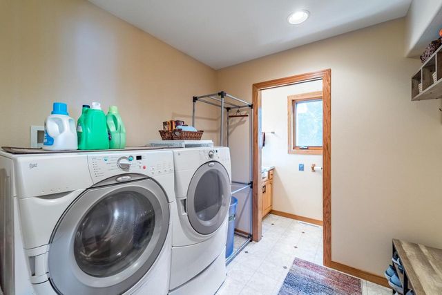 9518 COUNTY ROAD OO, Rosholt, WI 54473