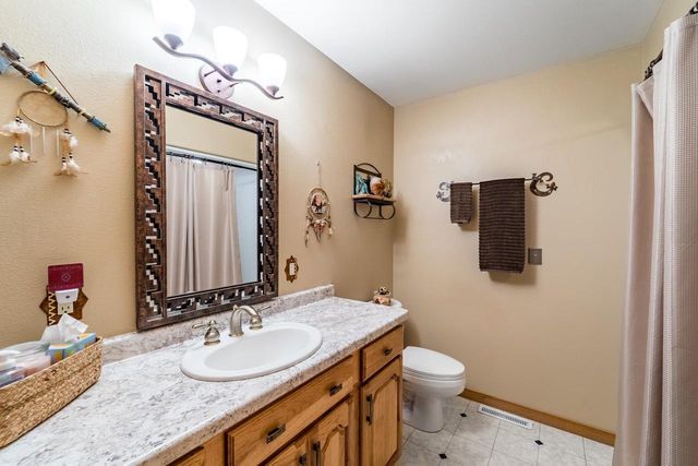 9518 COUNTY ROAD OO, Rosholt, WI 54473