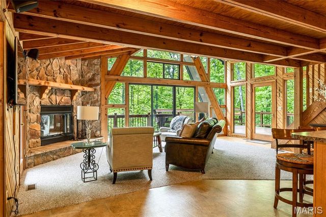 2507 Alpine Woods Drive, Innsbrook, MO 63390