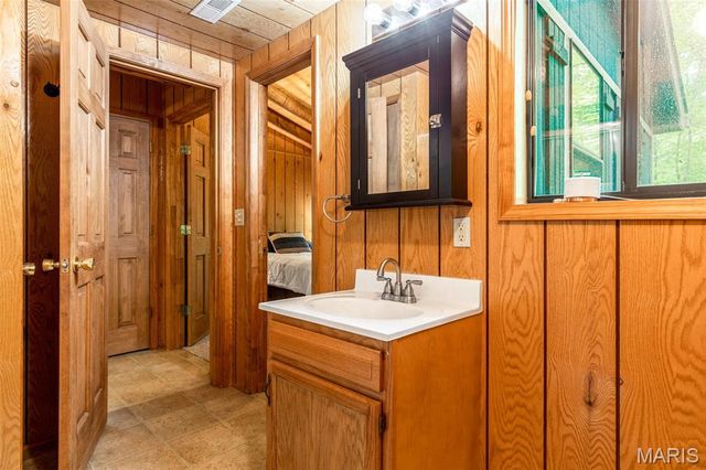 2507 Alpine Woods Drive, Innsbrook, MO 63390