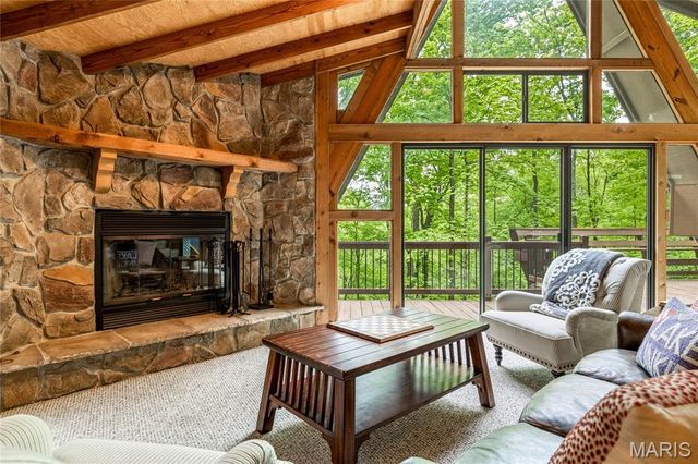 2507 Alpine Woods Drive, Innsbrook, MO 63390