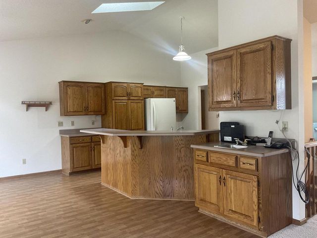 2400 Judith LANE, Waukesha, WI 53188