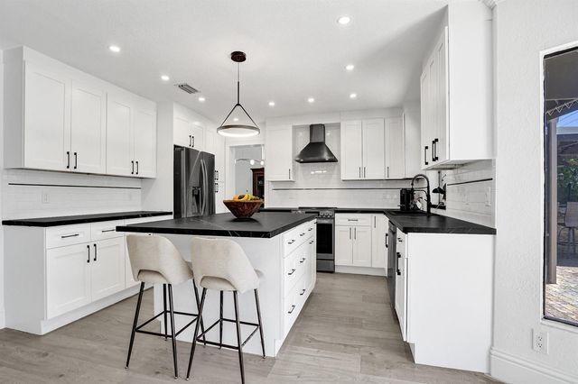 10650 Paris Street, Cooper City, FL 33026