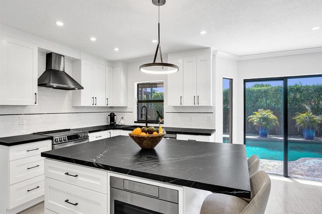 10650 Paris Street, Cooper City, FL 33026