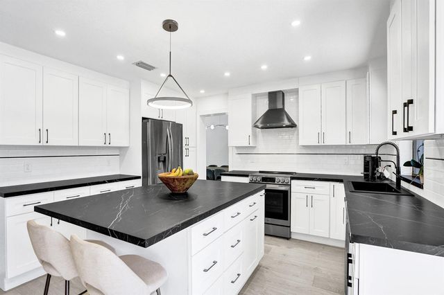 10650 Paris Street, Cooper City, FL 33026