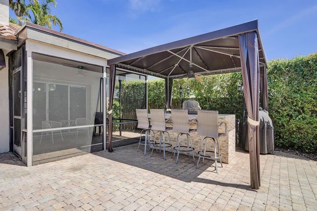 10650 Paris Street, Cooper City, FL 33026