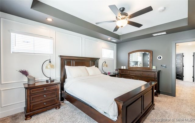 719 E Chestnut Street, Jeffersonville, IN 47130