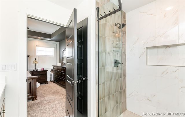 719 E Chestnut Street, Jeffersonville, IN 47130