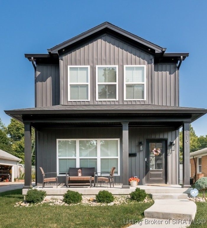 719 E Chestnut Street, Jeffersonville, IN 47130