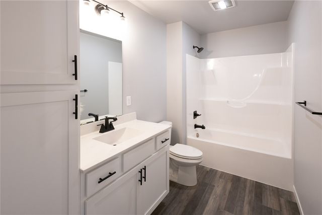 768 Aiden Street, Iowa City, IA 52245