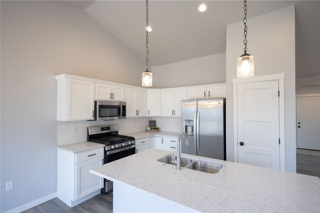 768 Aiden Street, Iowa City, IA 52245