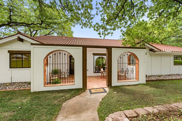 621 Overland Trail, Southlake, TX 76092