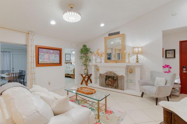 115 Ramblewood Circle, Royal Palm Beach, FL 33411