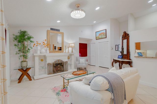 115 Ramblewood Circle, Royal Palm Beach, FL 33411