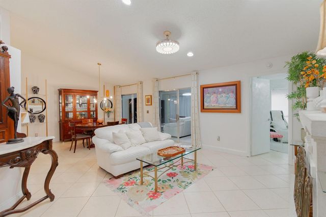 115 Ramblewood Circle, Royal Palm Beach, FL 33411