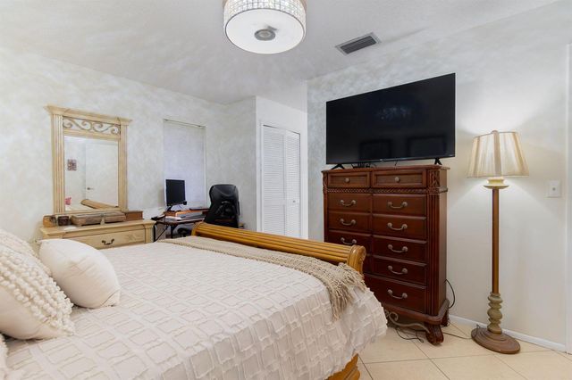 115 Ramblewood Circle, Royal Palm Beach, FL 33411