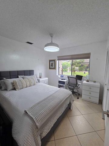 115 Ramblewood Circle, Royal Palm Beach, FL 33411